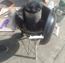 Kolenstarter op de barbecue